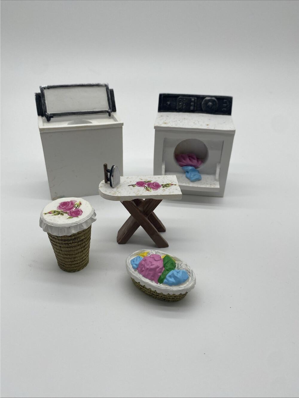 Dollhouse Resin Furniture 5pc Collections Etc. Laundry Room Vintage